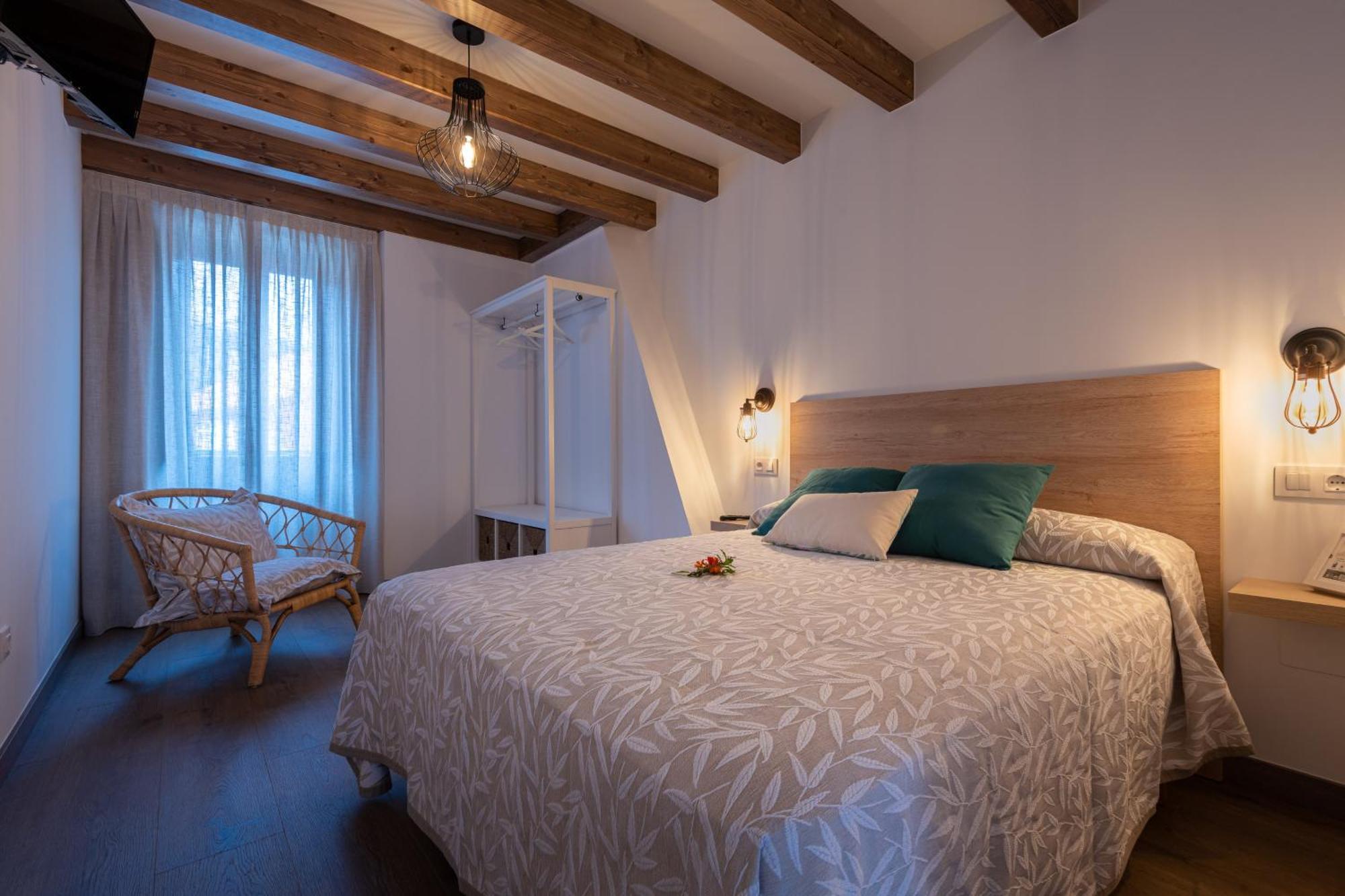 Casa De Miranda Guest House เอซาโร ภายนอก รูปภาพ